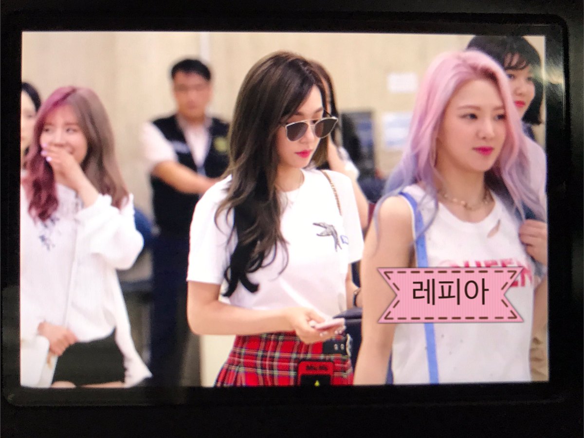 [PIC][29-07-2017]SNSD trở về Hàn Quốc vào hôm nay DF30e0BVYAAB_--