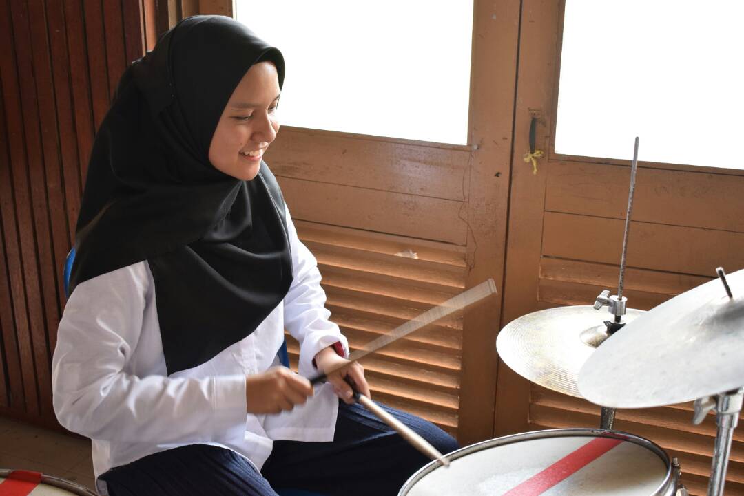NrlAliaHalim's tweet photo. Music can make you happy !! https://t.co/mWpiWxZ6LW