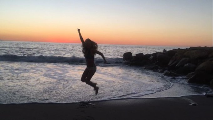 Awesome sunset! https://t.co/X14TMdmDcG