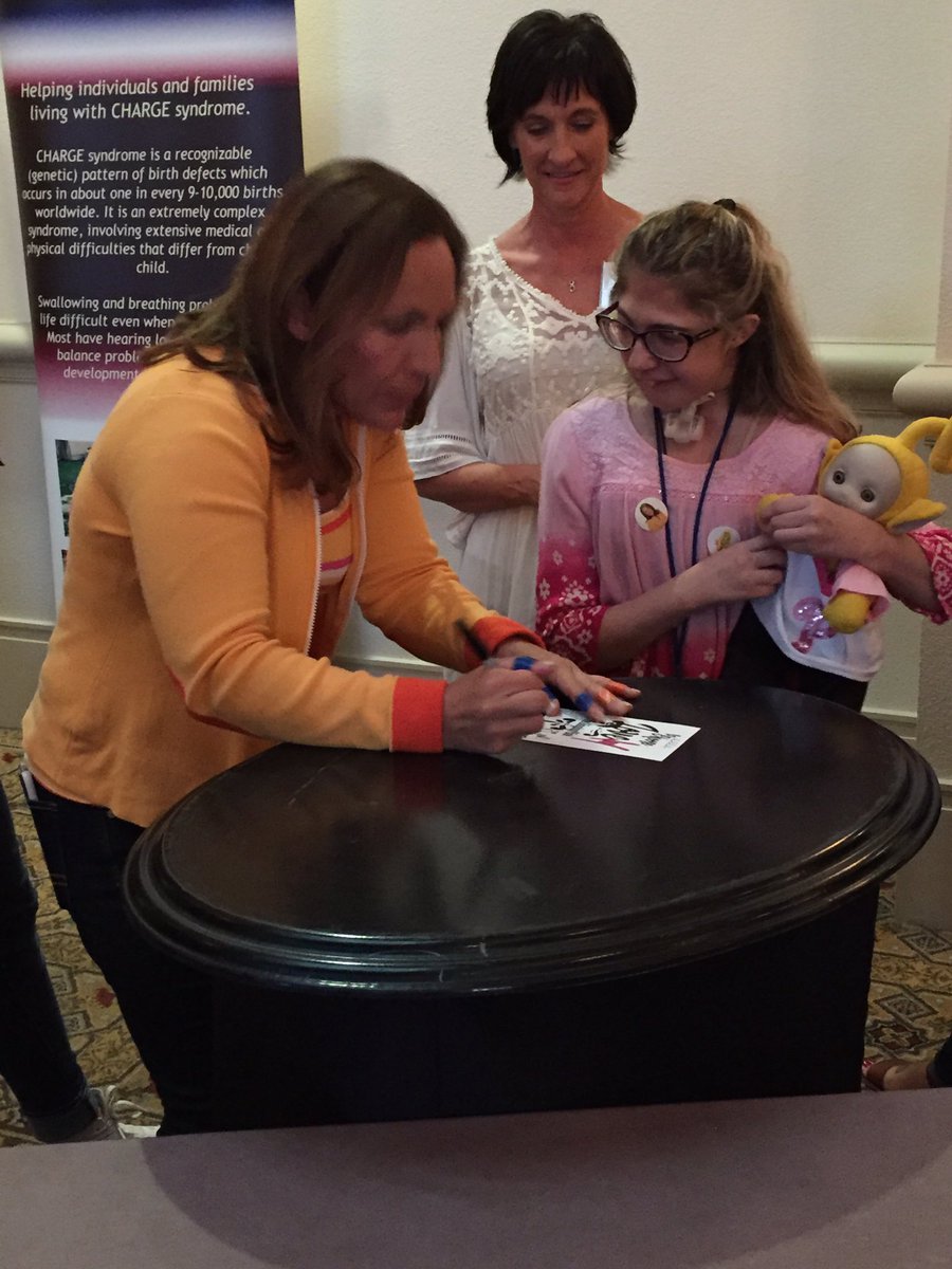 CADeafblind's tweet photo. Rachel Coleman from Signing Times was the highlight of Friday's Family nite at @chargesyndrome conference #chargeinorlando17 #SigningTimes https://t.co/5hxQIWA50j