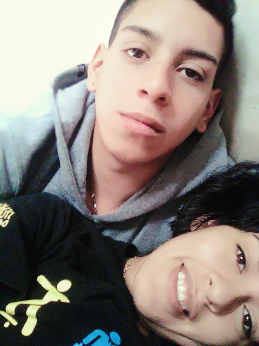 Denise_tamu's tweet photo. Feliz Cumpleaños amor de mi vida te súper amo y te deseo lo mejor del mundo te lo mereces sos un gran hombre...
#TeAmoRey https://t.co/xUdTjO1aNx