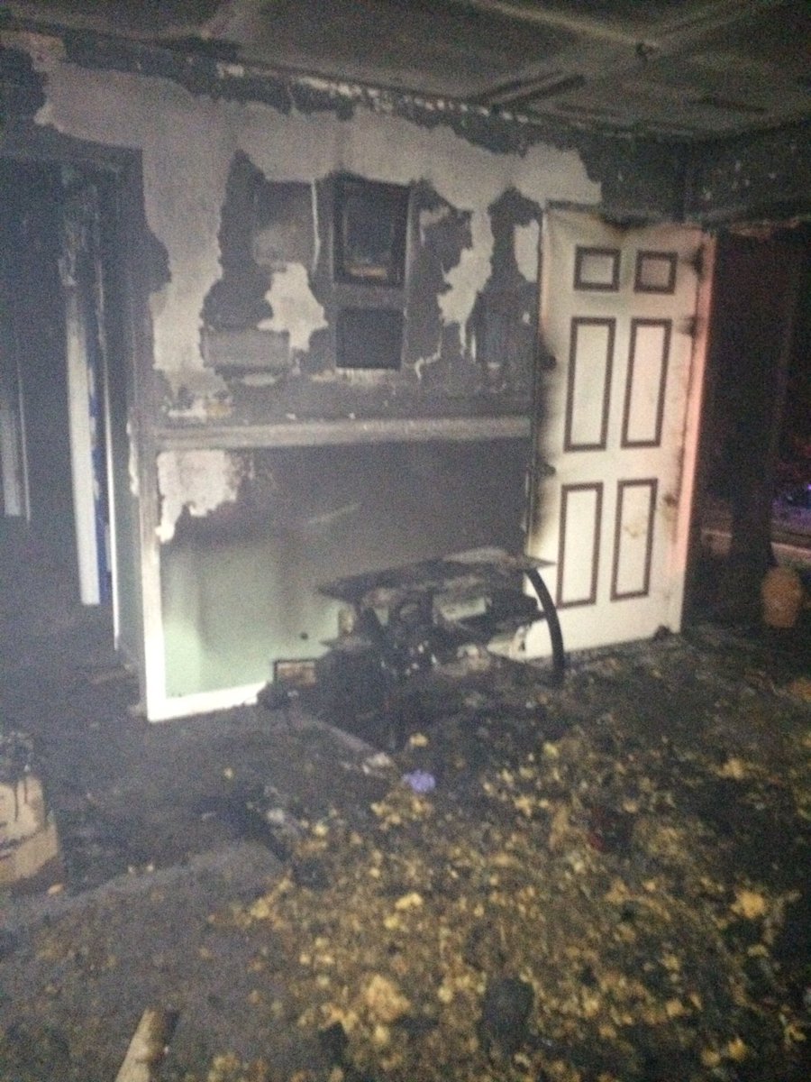 brocktata's tweet photo. Can you please say a prayer for me and my dad. I got a call last night from him saying "I caught the house on fire." The house I grew up in. https://t.co/tAfiBJYCpo