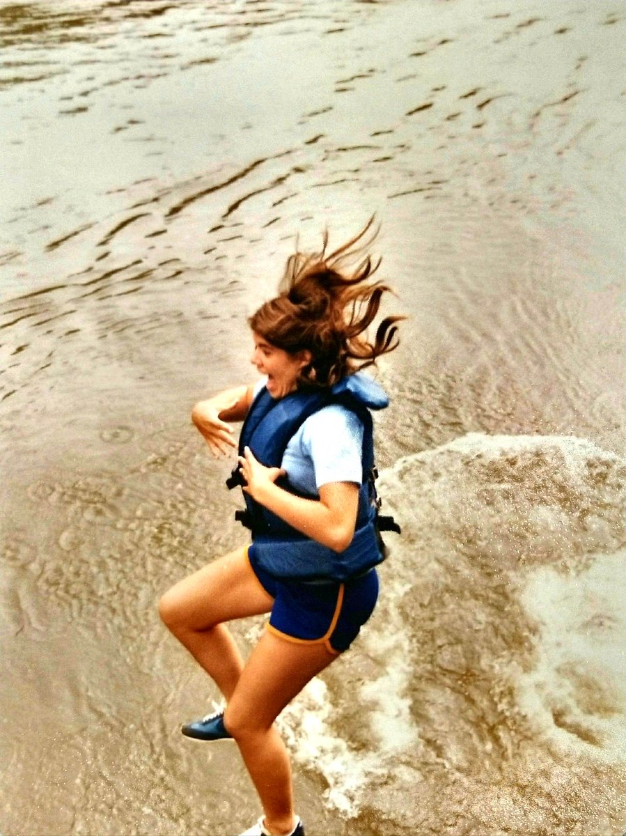 KristiSGeorge's tweet image. ⚡Flashback Friday⚡ 
Summer of '82 - Jumpin' off the rock into the New River, while whitewater rafting with #ClassVI @OnTheGorge @GoToWV