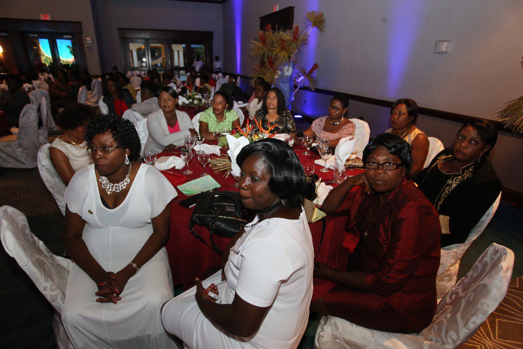 📸 Gala en hommage aux Édiles de la gente féminine organisée conjointement par le Bureau de la Première Dame et le MICT📍Karibe Hôtel