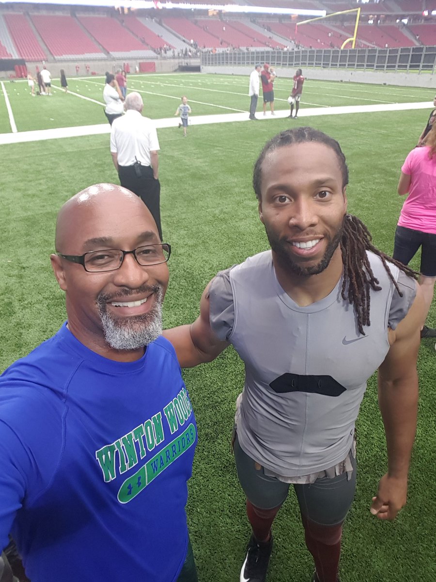 QueSwagger's tweet photo. One of the nicest people period. Future First Ballot Hall of Famer @LarryFitzgerald
Thanks for the selfie!
#GHorBH
#CardsCamp https://t.co/7LRhW8MBoX