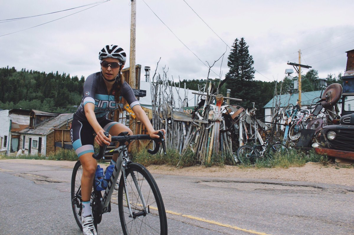 KourtneyCompton's tweet photo. Day 5 dazed and confused. #coloradochallenge https://t.co/Sl2hohm8kK