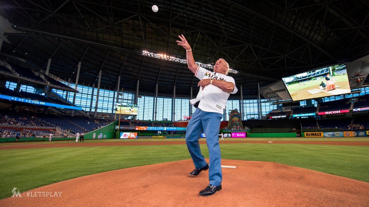 Marlins's tweet photo. WOOOOOOO! 🗣

#LetsPlay https://t.co/R7lgd2xjh3