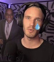 Rumy____'s tweet photo. When tus bots no salen a defenderte #RacistPewDiepie https://t.co/374O8VwsDt