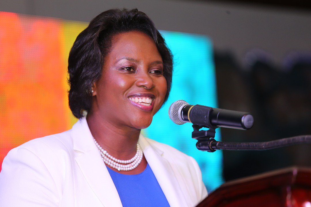 Communication Haïti (@mchaiti) on Twitter photo <a href="/MInterieurHaiti/">Ministère Intérieur</a> <a href="/KaribeHotel/">Karibe Hotel </a> "Avec 143 élues femmes, c'est un grand pas pour l'émancipation des femmes dans la politique en Haïti" - <a href="/martinejmoise/">Martine Moïse</a> <a href="/MInterieurHaiti/">Ministère Intérieur</a> <a href="/KaribeHotel/">Karibe Hotel </a> "Avec 143 élues femmes, c'est un grand pas pour l'émancipation des femmes dans la politique en Haïti" - <a href="/martinejmoise/">Martine Moïse</a>