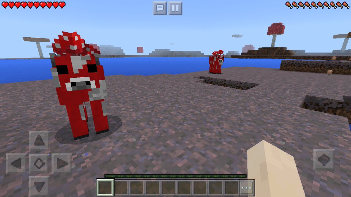Redbean_p2t's tweet photo. 新しくまた始めたけど、なんだこの牛は #マイクラPE https://t.co/e0mF9IQR7s