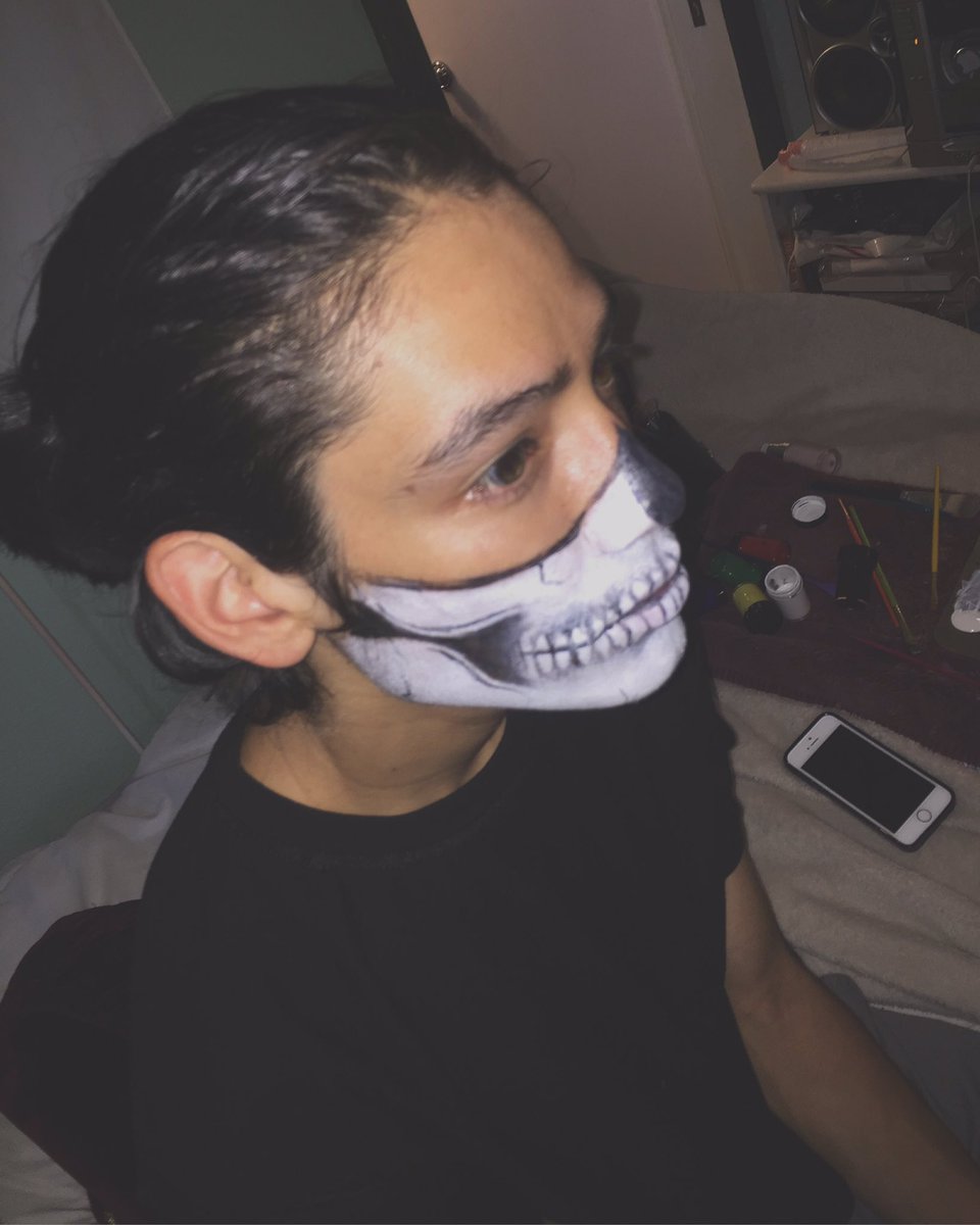 looksbyG's tweet photo. another ☠️ https://t.co/f9cBH7mYpB