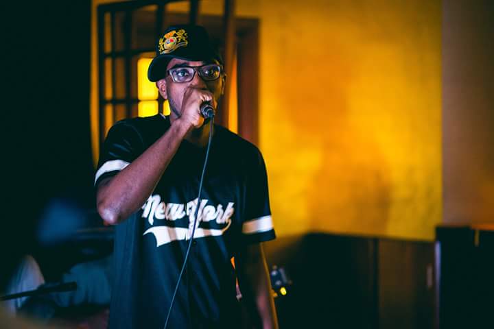 IfYouGotSoul's tweet photo. Vous pouvez l'appeler le parrain des scènes @IfYouGotSoul...@tehuiofficiel sur le mic. #IYGS https://t.co/IVB0V8xj6g