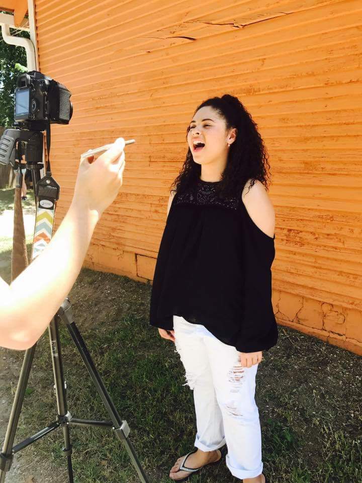 JesamineKatzman's tweet photo. Had a blast #recording &amp; filming a #musicvideo this week in #Tulsa! Lots of fun! Thanks, @preslarmusic! 
https://t.co/SUivgJYGEU https://t.co/XIyPXj1cwW