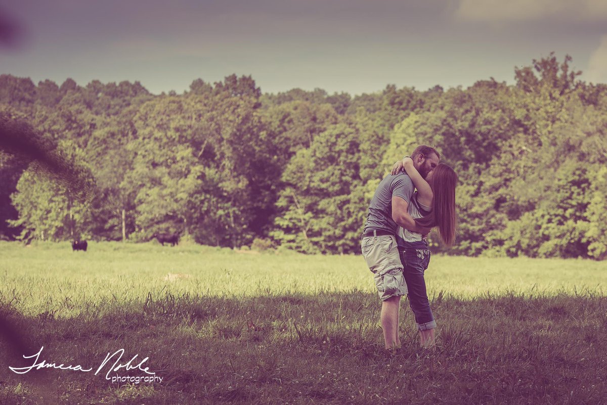 taylorbclemons's tweet photo. My heart is so full. 💍👰🏽😭❤️ https://t.co/OUrl3lW4rb