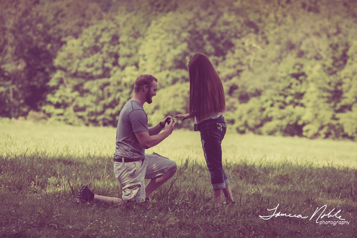 taylorbclemons's tweet photo. My heart is so full. 💍👰🏽😭❤️ https://t.co/OUrl3lW4rb