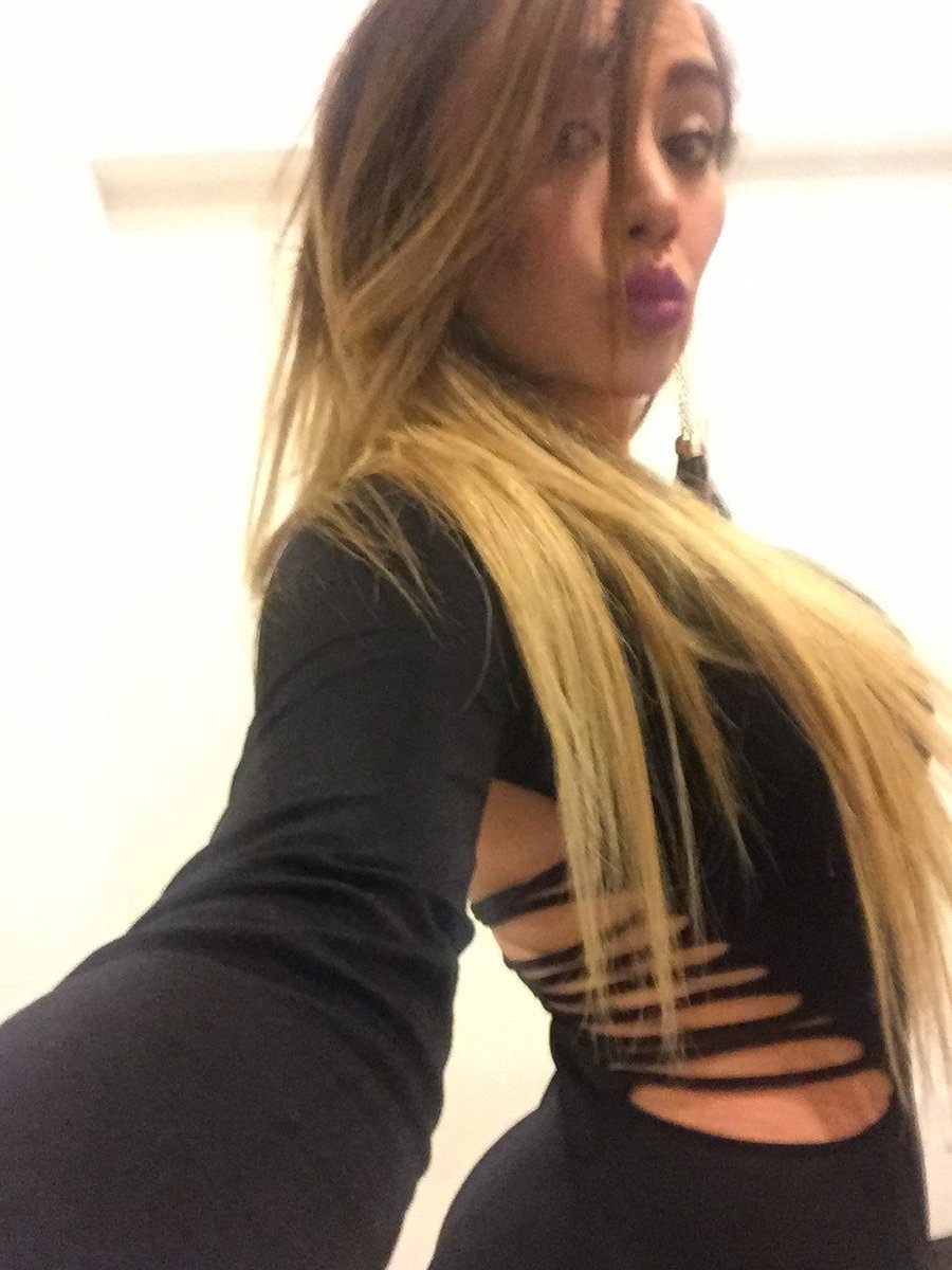 crisrosado26's tweet photo. Solo tu <3 https://t.co/CxQ3m27gRU