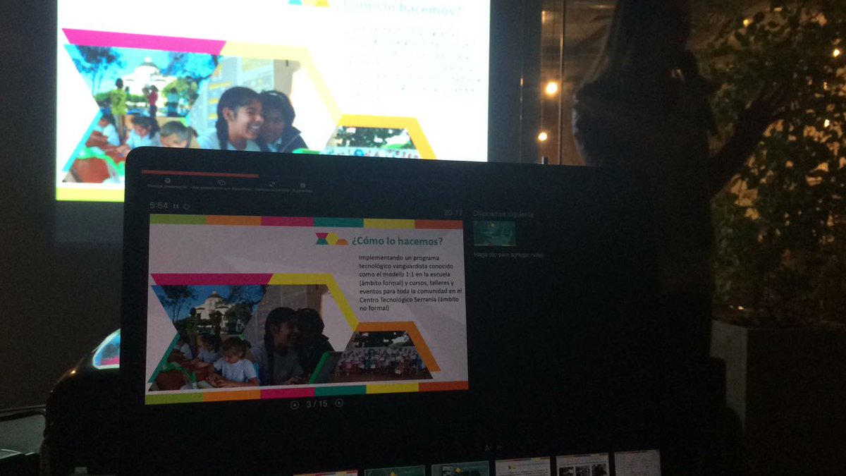 PyEduca's tweet photo. "El pensamiento computacional busca generar ciudadanos creativos y críticos" @paluli25 en #VTech15 https://t.co/ozPlGnGIdX