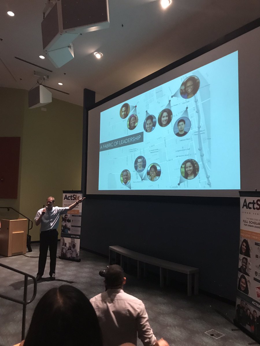 KevinGwin's tweet photo. At 1st Midwest @actsix convention with a auditorium full of emerging urban leaders. #leadforreal #actsix #mwconvention2017 #dontmesswithtim https://t.co/CJbvvFmMiJ