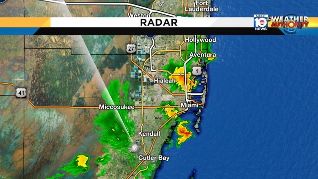 T'storms in and around Miami will drift east slowly, eventually moving over the Atlantic waters, likely by 10pm. https://t.co/omH4RksGer
