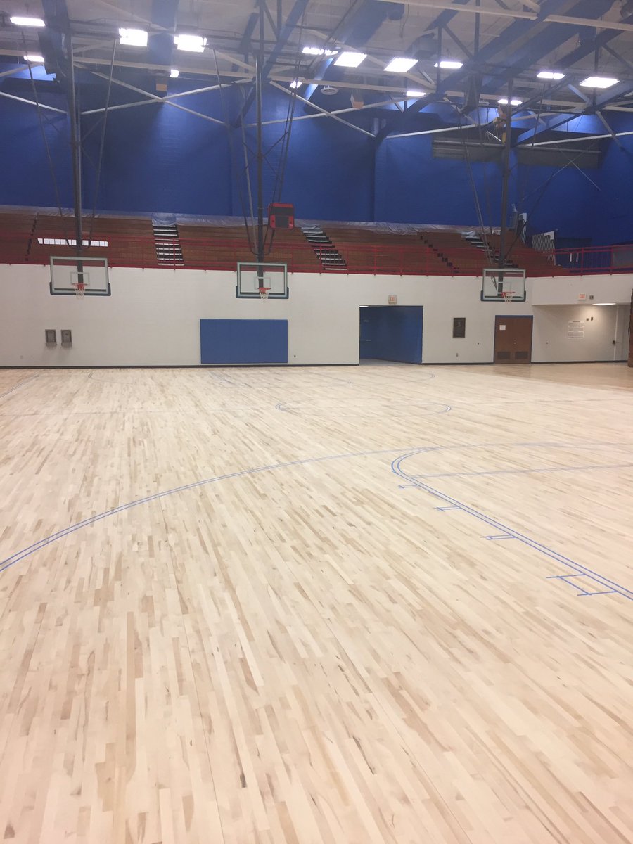 ArtieHoops's tweet photo. John Wooden Gymnasium remodel; welcome back the Artesian Well!! https://t.co/BC77U4tUar