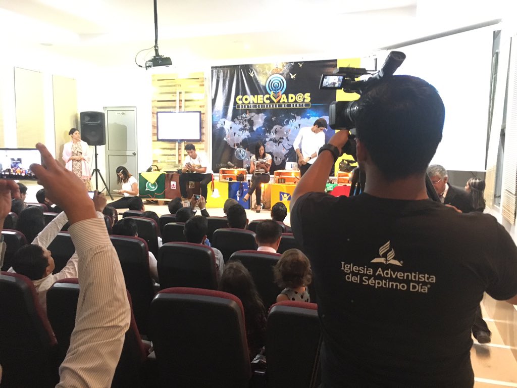 Se da inicio al encuentro de comunicadores en Santo Domingo @Itsaecade #ConectadosEcuador