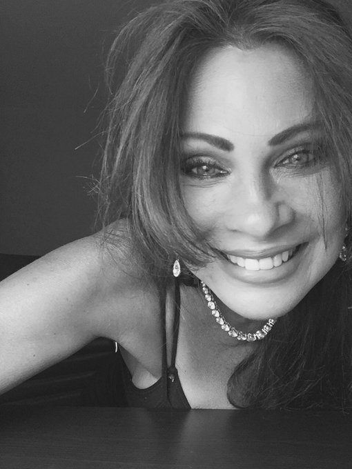 Hello Friday! Just now photos https://t.co/KrKsy8OXqS