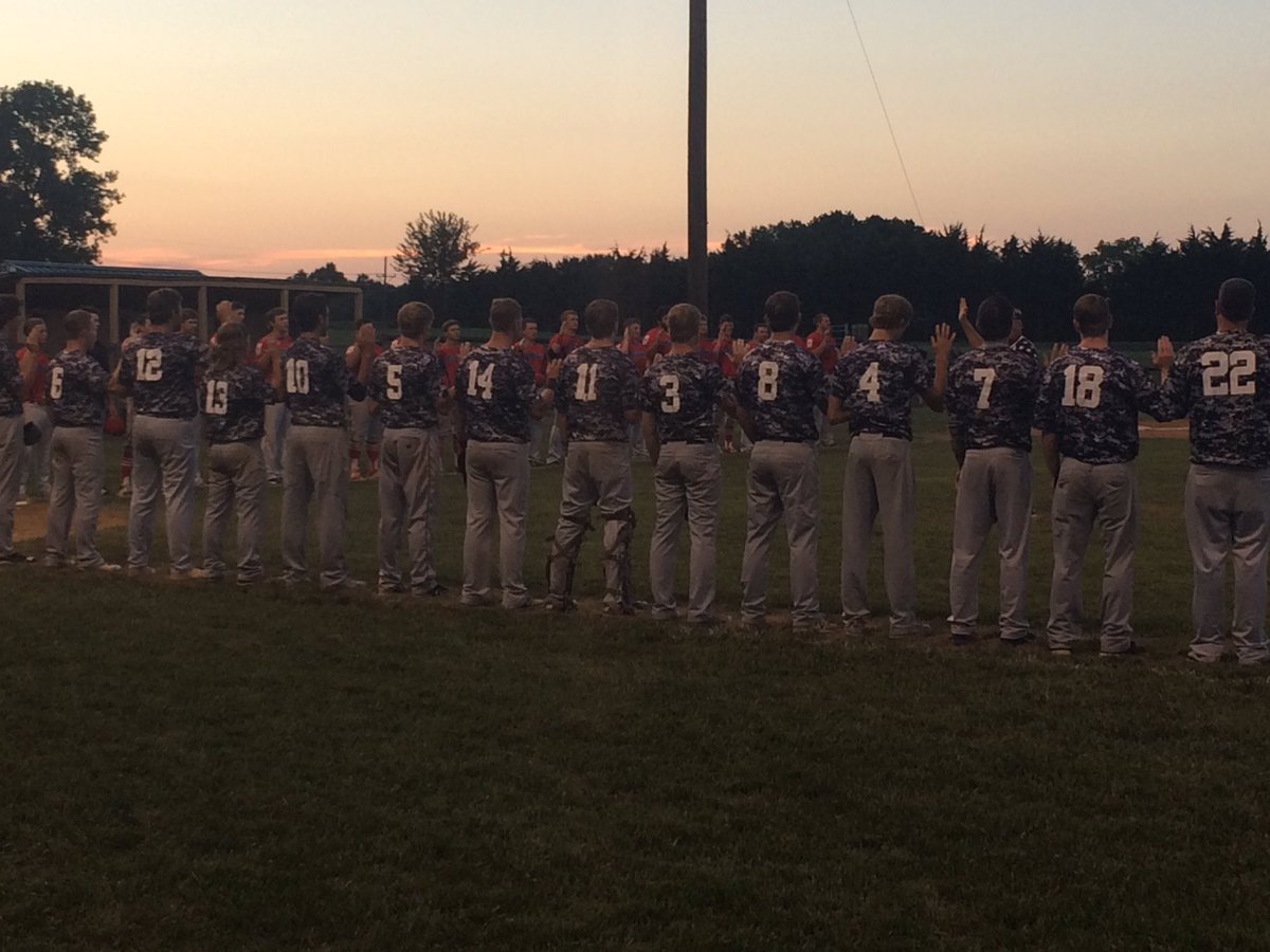 Diirrtty30's tweet photo. @ChanuteSports Here We Go! #Post170 https://t.co/k2uW7aCIPp