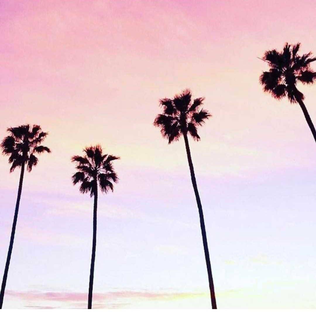 Weekend vibes! 😎 
#wearebombay #friyay