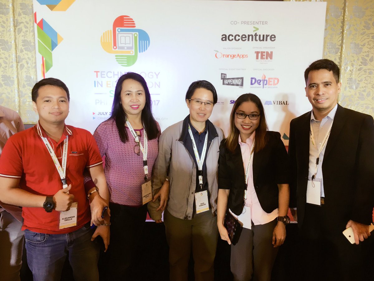 ChazArcete's tweet image. photo op with Sir Agenor Neil D. Luayon, Teacher Education Network @TIESPH #TIESPH #edtech #edtechPH
