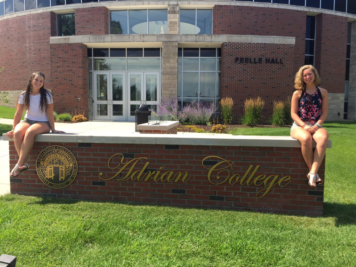 heathertemar's tweet photo. Meant to post these yesterday but adrian college visit with one of my best friends :)❤️ https://t.co/87GgV2hzDL