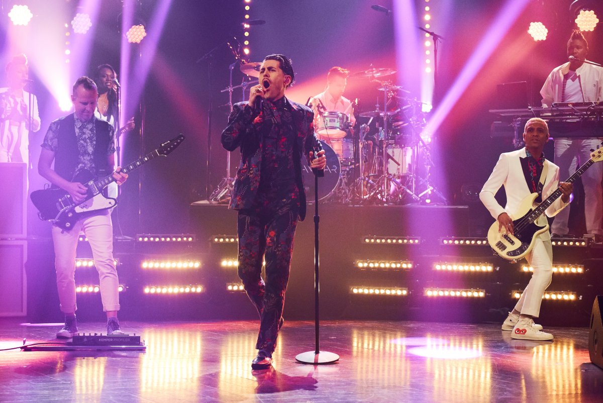 lamb83's tweet photo. @dreamcarmusic fans, watch an encore of their #KillForCandy performance on @latelateshow tonight at 12:35 on CBS! https://t.co/2Si0FCdgSz