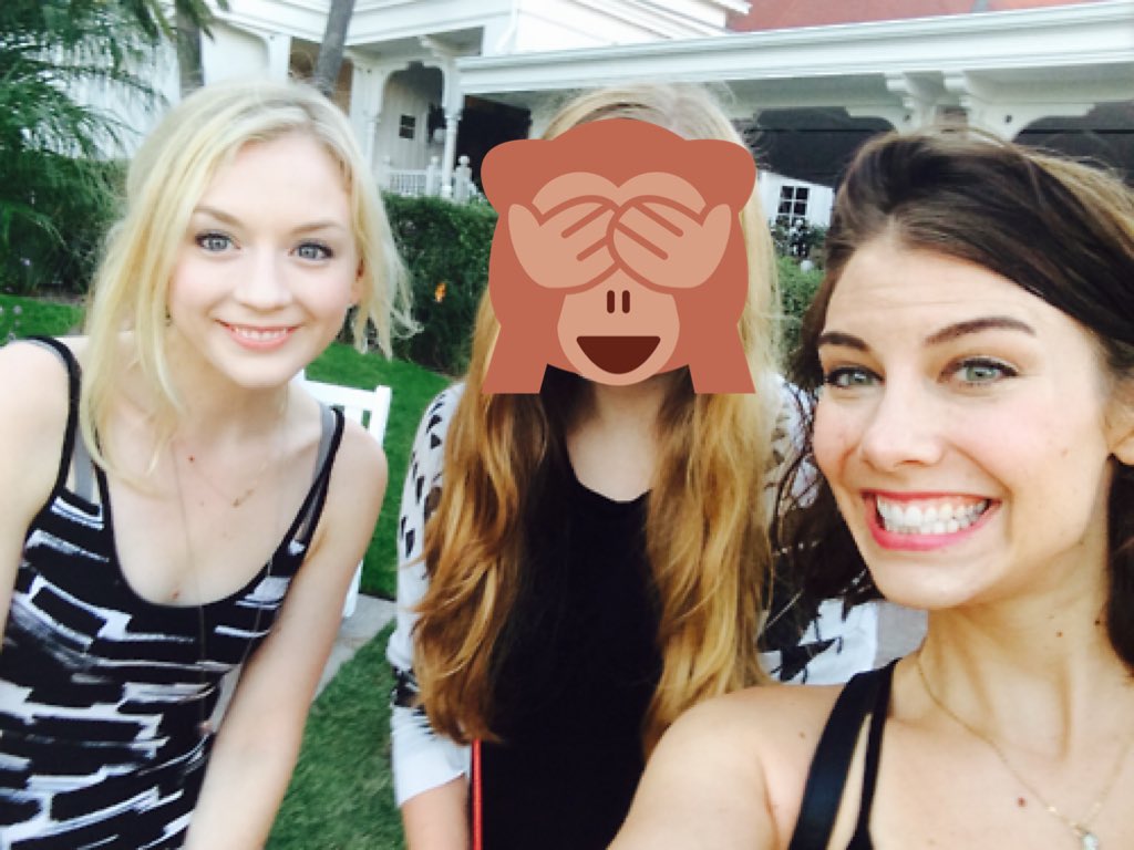 HopelessMags's tweet image. #FF – @fightingbeth 💛