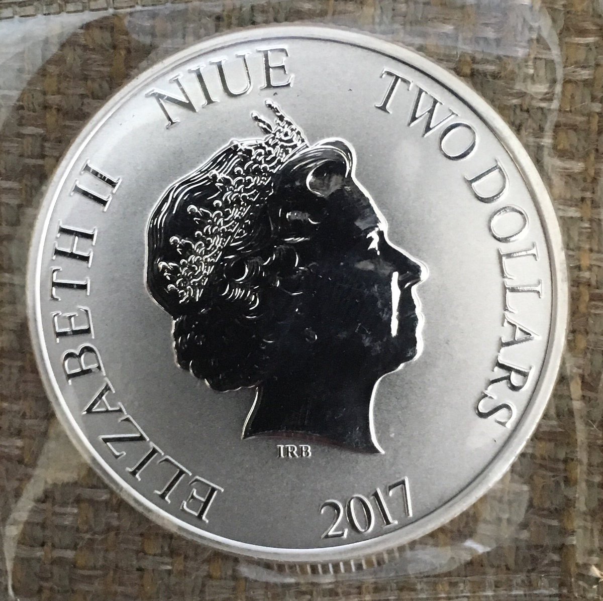FaceLikeTheSun's tweet photo. Yes! @sdbullioncoins fixed my order and I received my Darth Vader coin. #Silver4Life https://t.co/6YahRnkln0