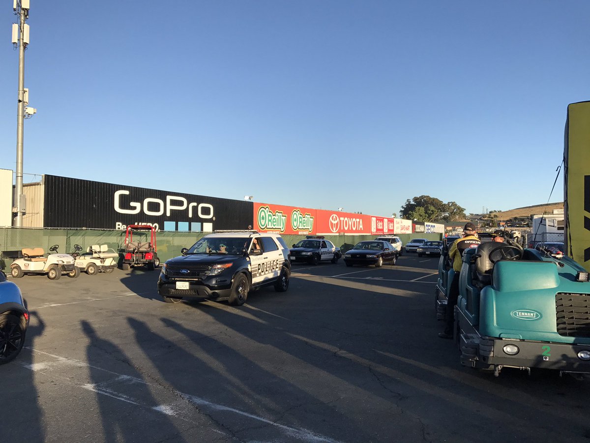 FairfieldPolice's tweet photo. #FFPD lining up for #TopTheCops ๐๐ @RaceSonoma #NHRA via @CPJeremyP https://t.co/NPWC2QxJBx