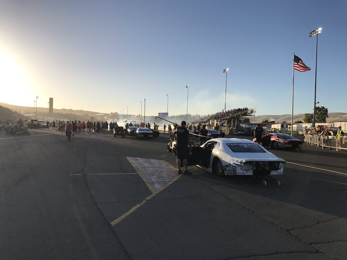 FairfieldPolice's tweet photo. #FFPD lining up for #TopTheCops ๐๐ @RaceSonoma #NHRA via @CPJeremyP https://t.co/NPWC2QxJBx