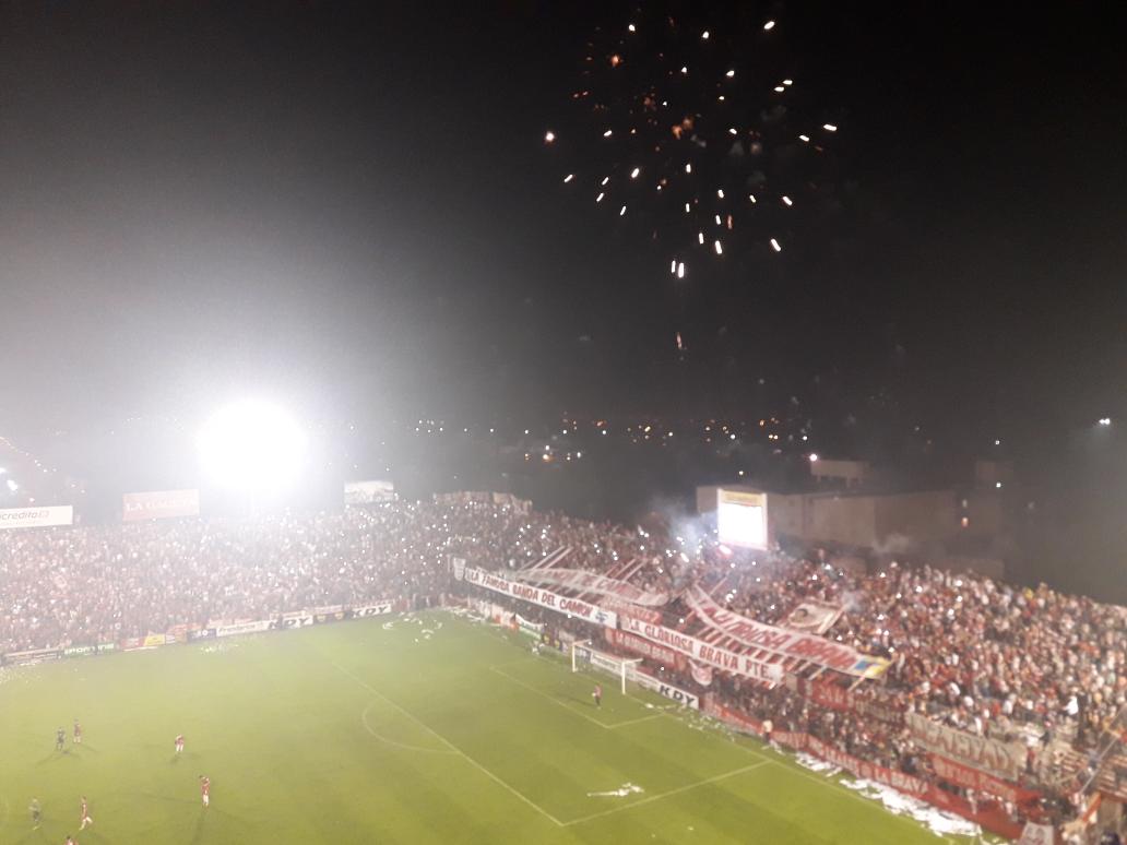 juanlp40's tweet photo. #BNacional #Fecha46 Res Final, El Ciruja ganó y termino festejando en la Ciudadela, #SanMartinTuc 2 (Quiroga, Rodriguez) - #NuevaChicago 0 https://t.co/1TTeKXyZzi