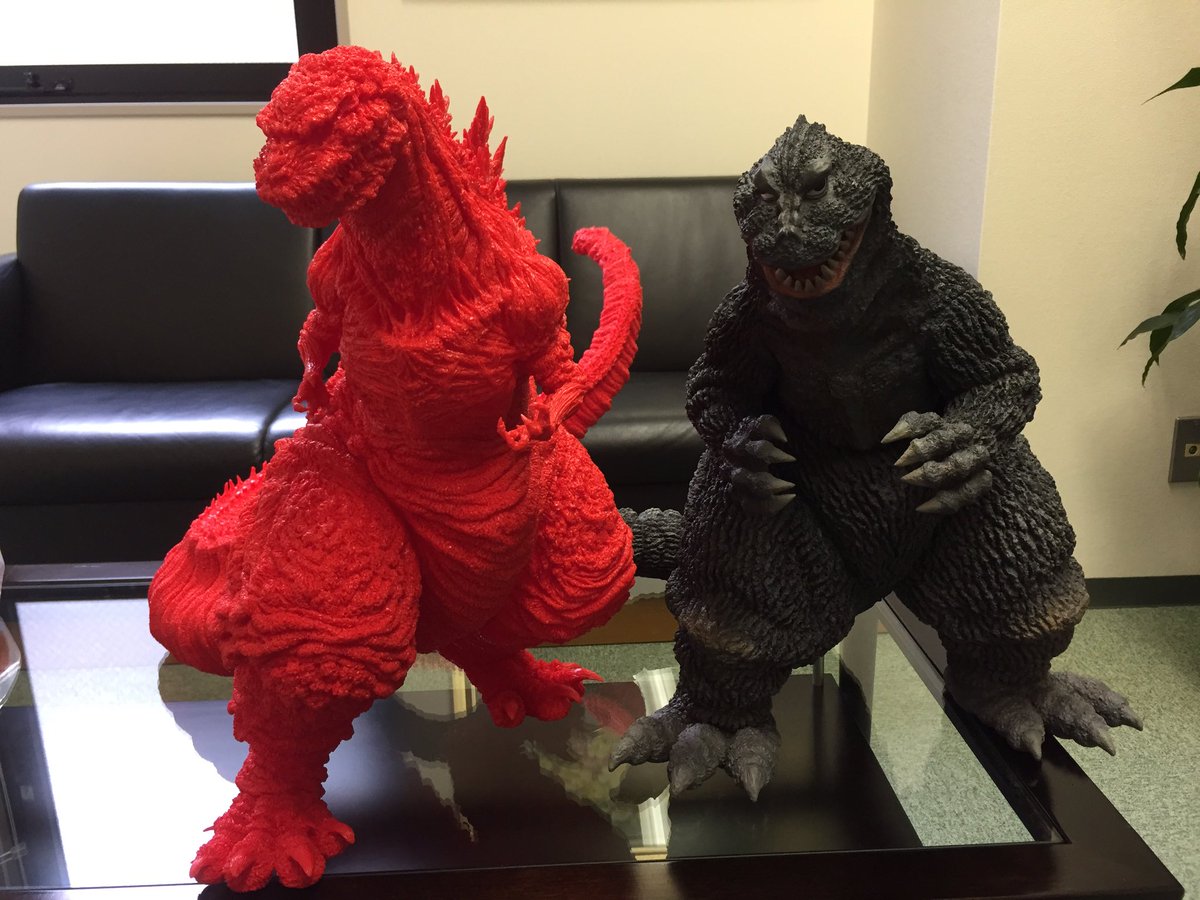 shounen_ric_xp's tweet photo. 【明日はワンフェス！】そして出来立てホヤホヤのソフビ成型サンプルも展示予定。圧倒的！ギガンティック！  皆さま明日ワンフェスでお会いしましょう！ https://t.co/oZitm3Uv9H