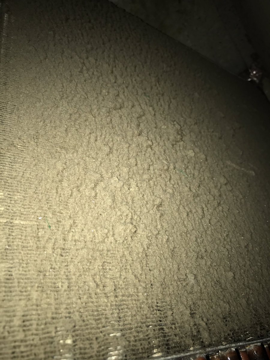 Comfortguync's tweet image. Customer said "I change my filter every 30 days" What do you think?🤥 #dirtyfilter #acnotcooling