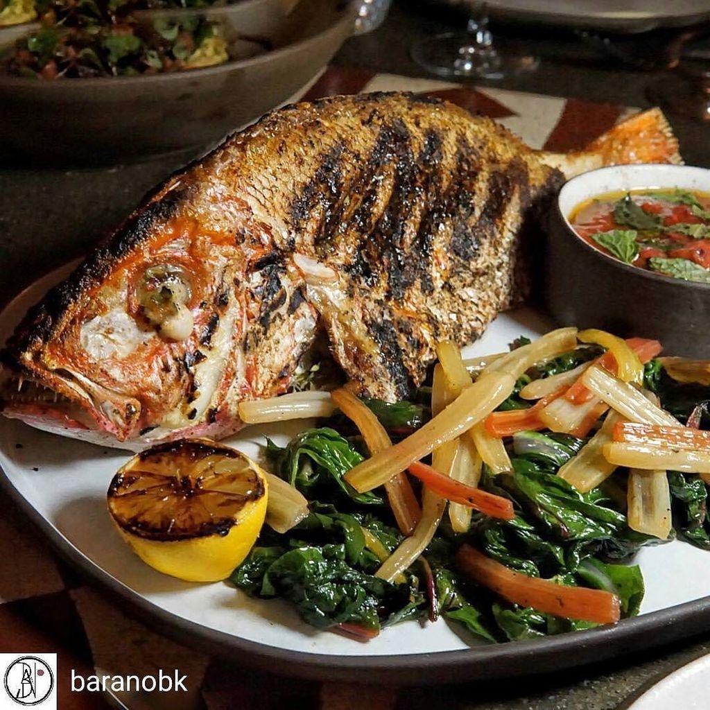FyllanNow's tweet photo. Perfect wood grilled whole snapper with Swiss chard and a strawberry arrabiatta from @baranobk. #snapper #swisscha… https://t.co/pD7yaAsr0X https://t.co/g2qKKplZTd