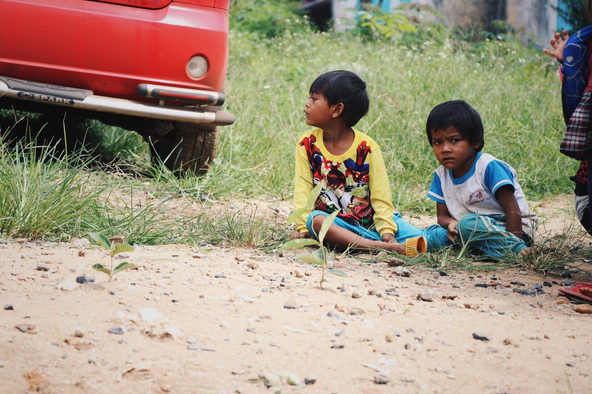 Catherinetngyen's tweet photo. miss these kiddos 
•
•
#photography #travel #asia #kids #charity #canon #vietnam #mission #asian #photoshoot #portraits https://t.co/rT5MciBn4y