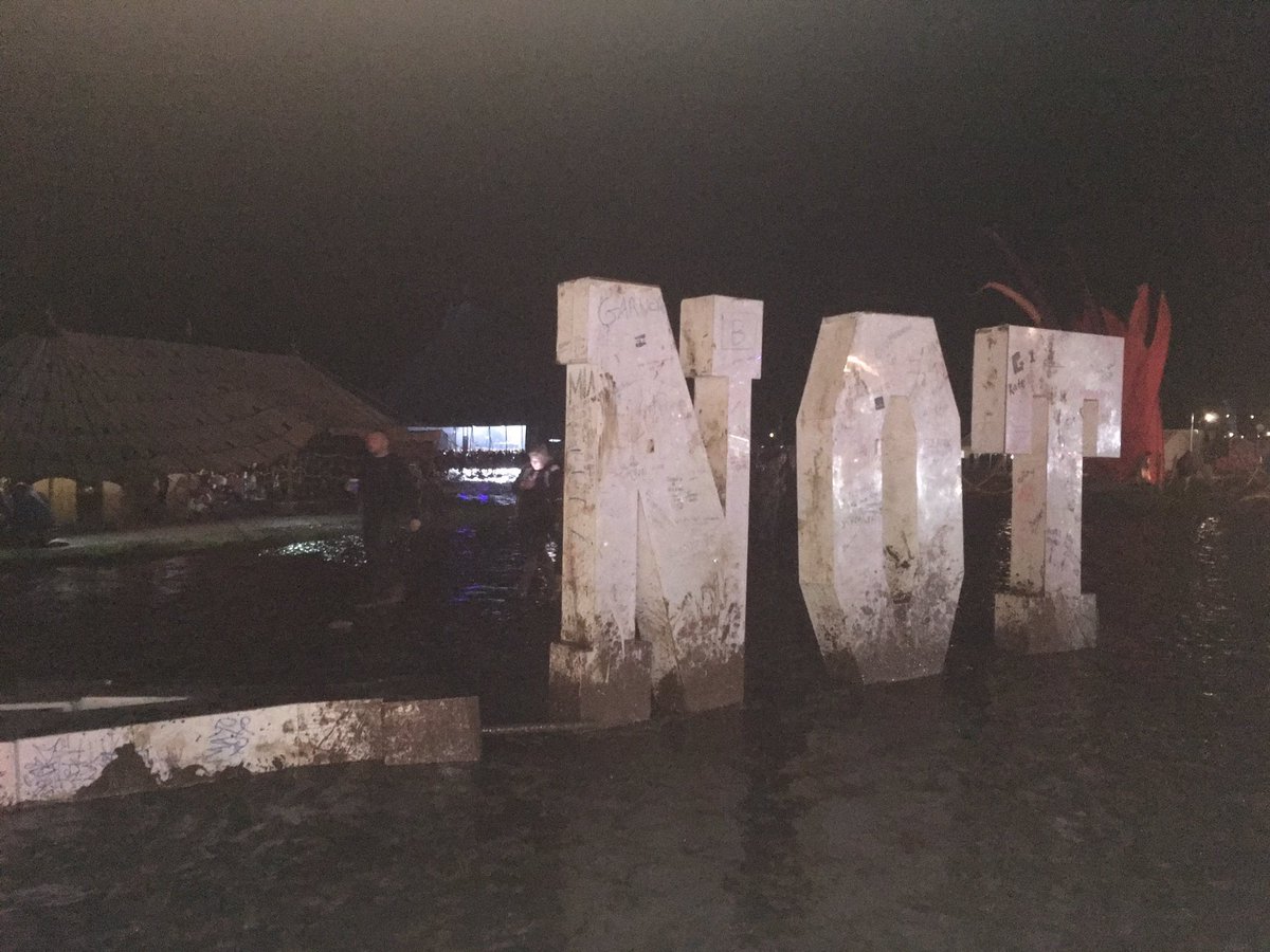 Johnnyyrobinson's tweet photo. YNOT Festival summed up in a picture... https://t.co/muBVBR34xH