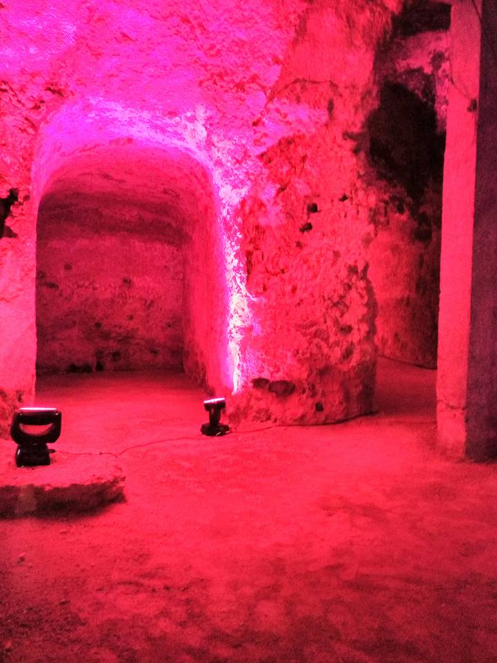 TurismoCoin's tweet photo. Los asistentes a la Bienal Flamenca visitaron las #cuevasrupestres de #Coín. Todo un espectáculo!!!!
#turismocoin #cointeespera https://t.co/wjXwx9lPJB