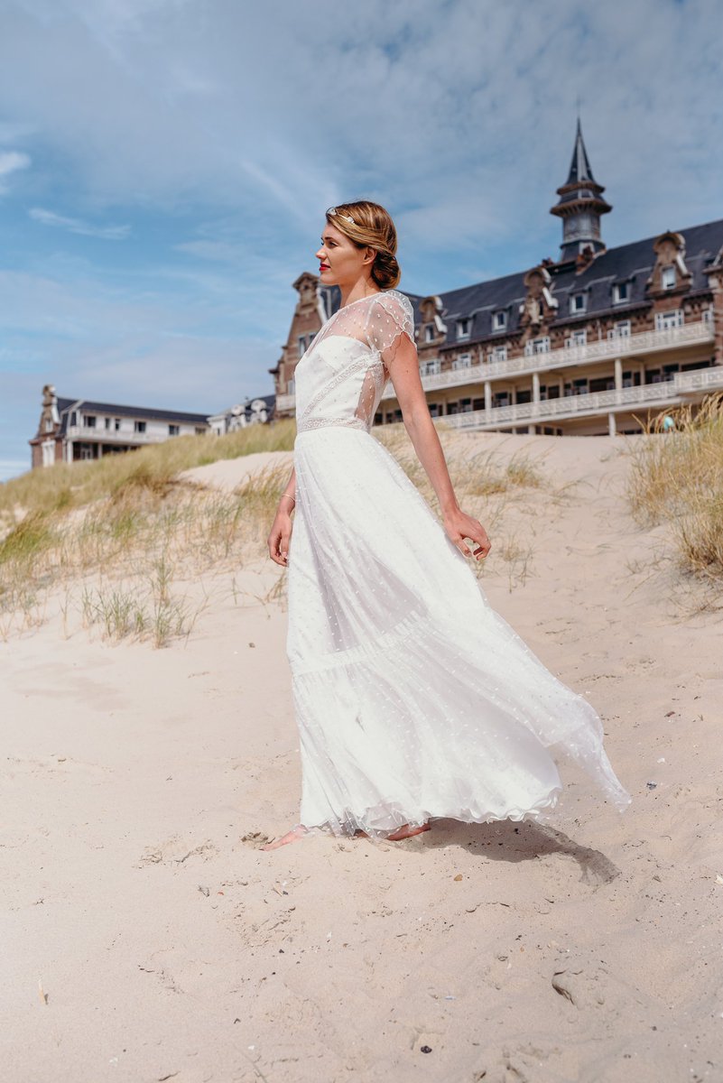 Adeline_Bauwin's tweet photo. ABEILLE #ROBEDEMARIÉE #mariée #mariage #dentelle #lace #plumeti #bride #wedding #weddingdress #madeinFrance #faitmain #bridetobe #bohème 😍😍😍 https://t.co/An73euP7FJ