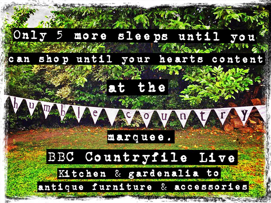 bridgetandbobs's tweet photo. Purses &amp; wallets at the ready - get ready to shop! https://t.co/3cVg8lNc5j