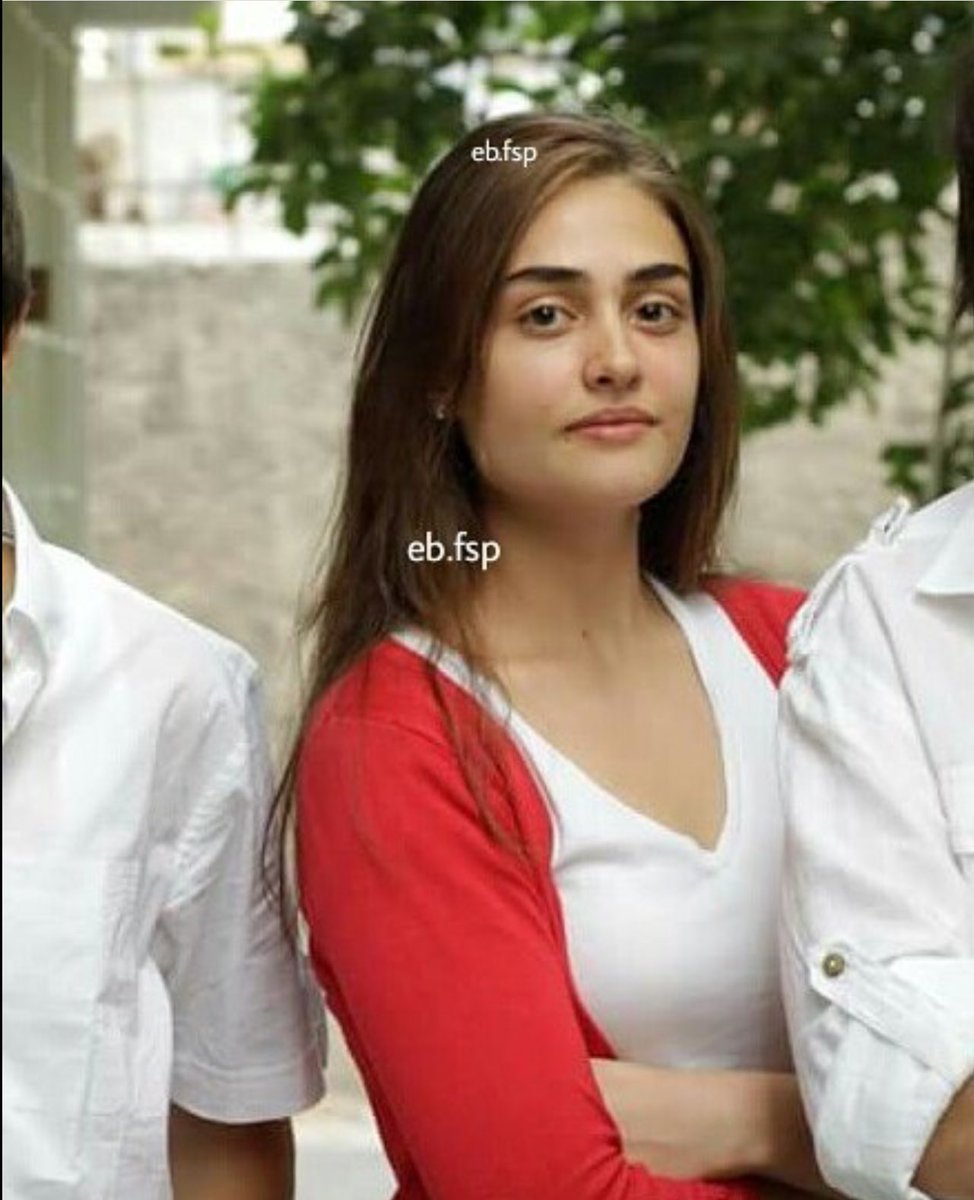 iiemyr's tweet photo. Ah 😭❤️ çok güzelsin Aşkım benim 😭❤️💋💋💋 @esbilgic  😍😍😍 
ألطف وحدة ممكن تشوفها يا قلبييي اللطافة 😭❤️💋💋💋 https://t.co/dSSy9LRexN