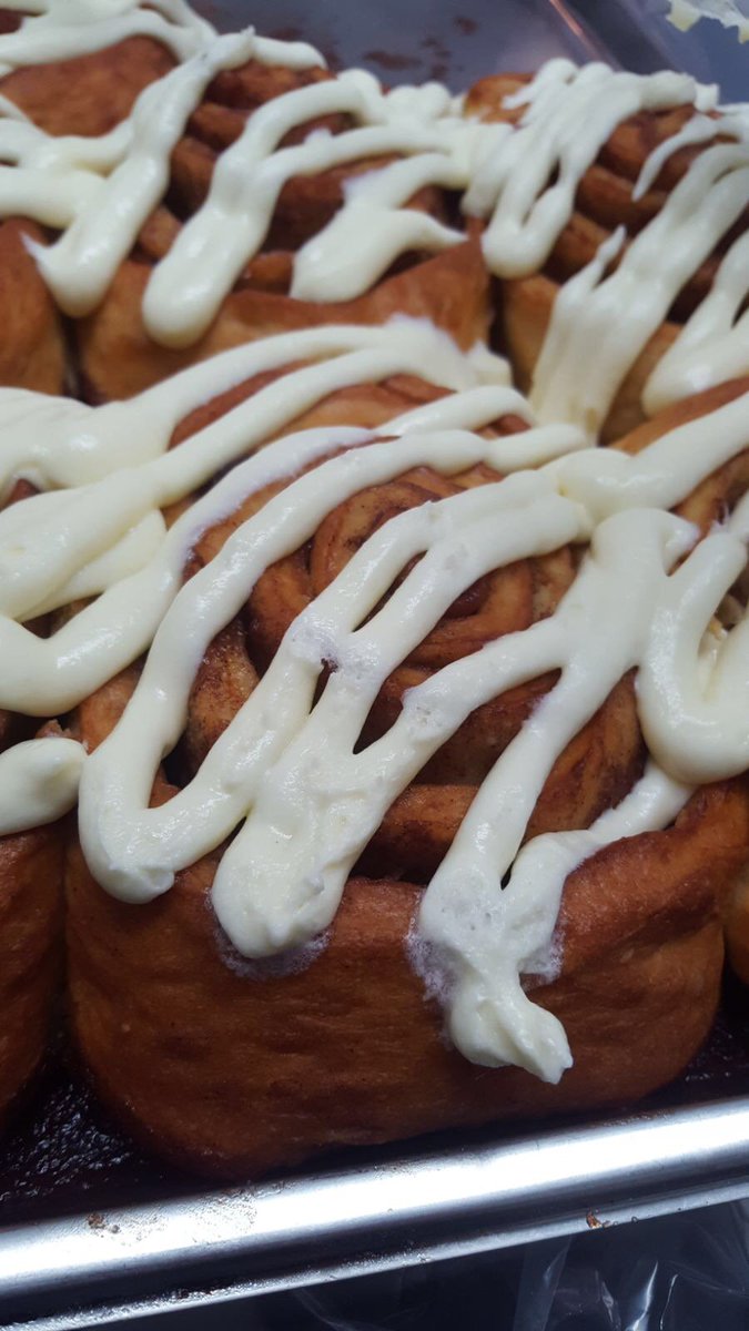LuminaryBakery's tweet photo. #Saturday #swirls #cinnamonswirl #cinnamonbun #bakery #brunch #stokey #stokenewington #shoplocal #cinnamonroll #breakfast #eastlondon #cake https://t.co/Jt1EBhEcVq
