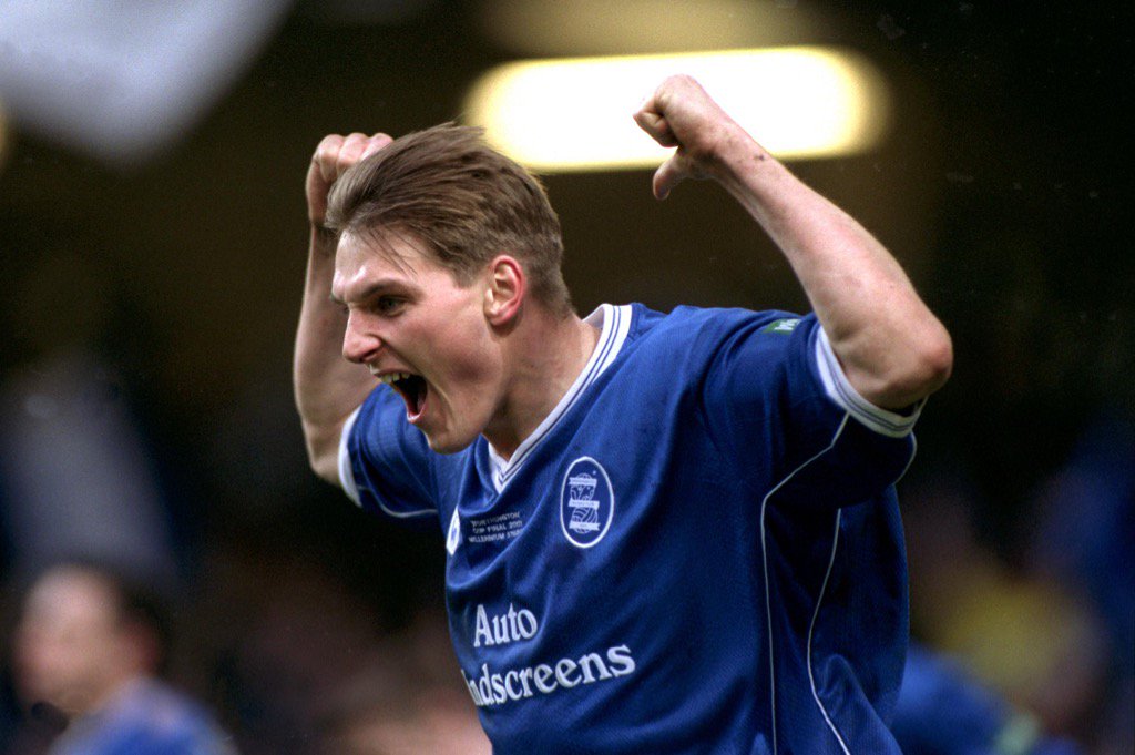 HighgateUnited's tweet photo. Bluenoses - remember this? @darrenpurse visits The Gate with @ETFCOfficial this afternoon 3pm  #Allden50 #KRO #BCFC https://t.co/Vd3ksAB3wj