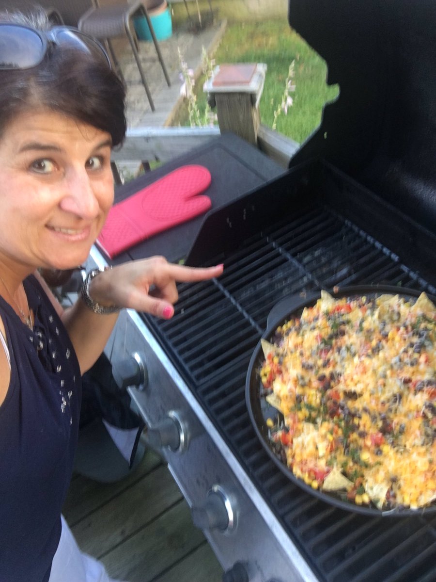 learninglaura's tweet photo. Guess what's cookin' ..Chefitupwithlauramorea https://t.co/vvg49DZ961