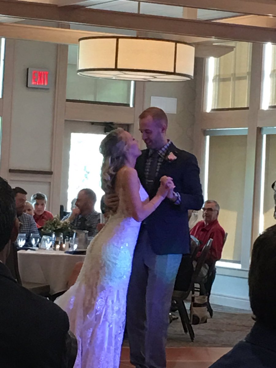 HiPowSPORTS's tweet photo. Thanks for having us at your special day, Congrats Mr. and Mrs. Bergh! @BerghBasketball @dwusports https://t.co/IrXc0cUpUD