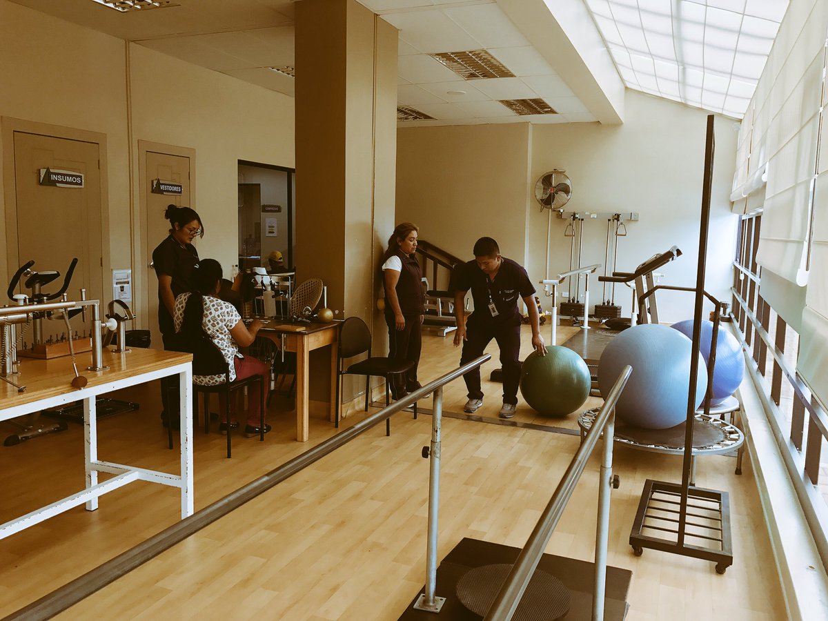 DavidMaya81's tweet photo. El día de hoy visitamos a nuestro "Hospital del Día Sangolqui" trabajando juntos por ser mejores. @IESSPichincha @IESSec https://t.co/JsP0a67vwy